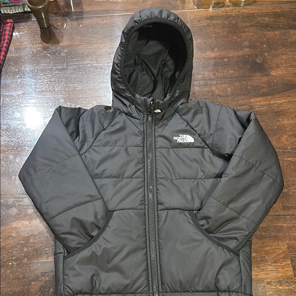 The North Face Jacket Boys size 5 Black Reversible Puffer Coat Hooded